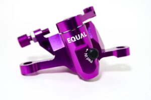 EQUAL機械式ディスクブレーキキャリパー　ポストマウント　パープル
